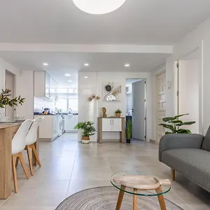 Boooom!!! With Swimming Pool Apartment