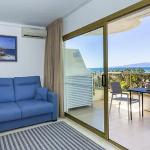 Acacias Apartment